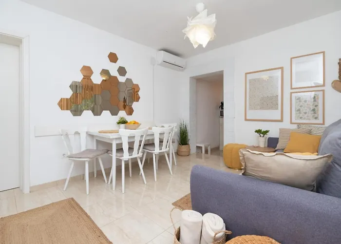 Nona Holiday home Makarska